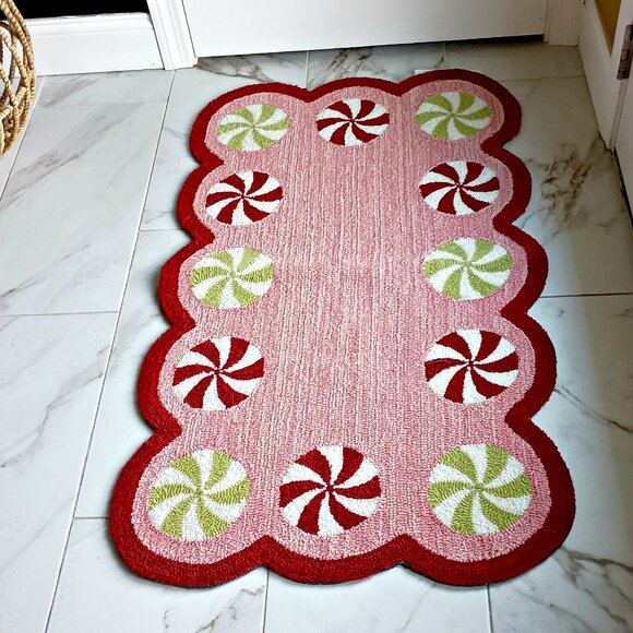 Boutique | Accents | New Exquisite Hand Hooked Large Peppermints Rug 27 ...